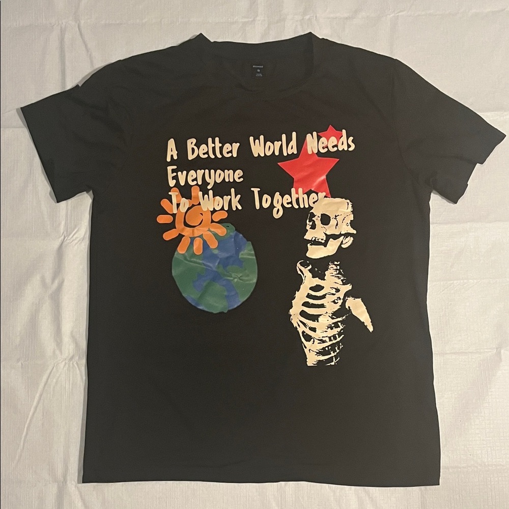 ROMWE Black Tee with Bold Text and Star Graphic